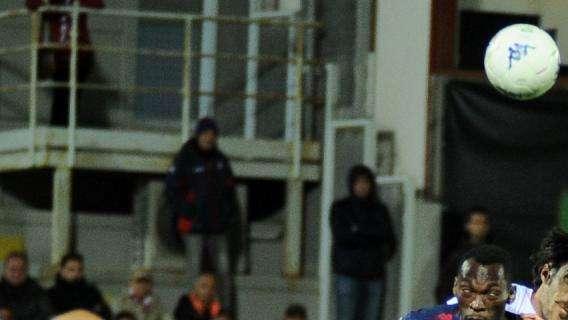 Serie B, il Palermo travolge il Carpi, parità tra Crotone e Lecce