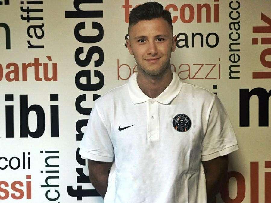 Vrioni: "Conosco Segre e Pinato, spero di sfruttare l'opportunità nel modo migliore"