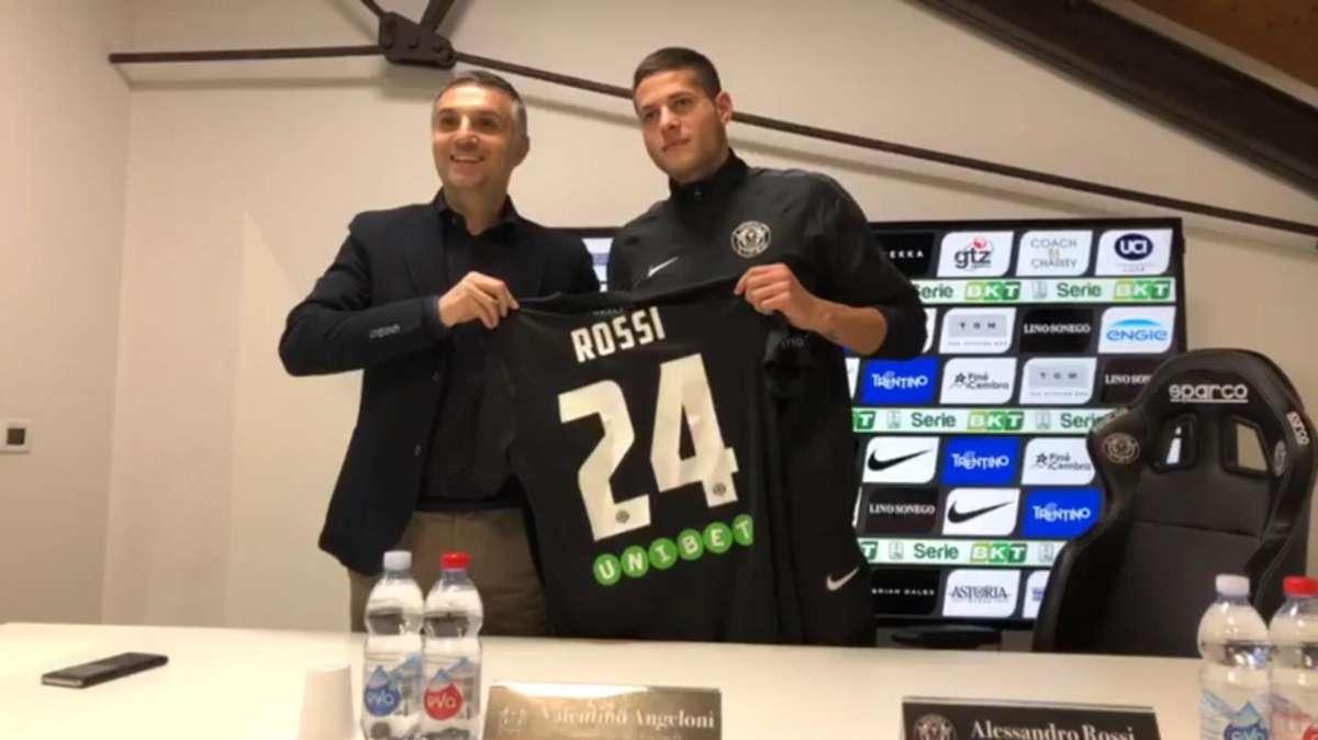 Rossi, conferenza stampa: "Sono una punta, ma so già che Zenga mi adatterà anche a fare l'ala. Qui per crescere"
