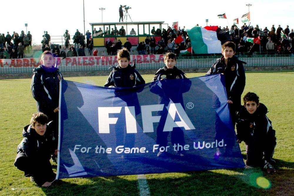 Comitato Medico FIFA: "Non bisognerebbe giocare fino a settembre"