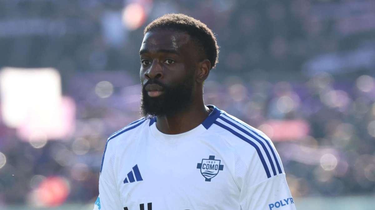 Como, Ikone in conferenza: "Dobbiamo crescere tutti, contento per il gol"