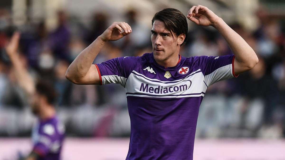 Serie A, la classifica aggiornata: il Milan cade a Firenze e fallisce l'allungo in vetta