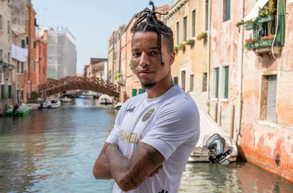 Ebuehi: "Ho subito capito che quella di Venezia è una bella realtà. L'obiettivo primario sarà la salvezza"