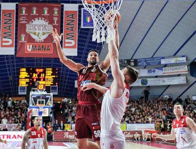 Cuore Reyer, ma resta il rammarico per la partenza ad handicap, Milano vince 81-84