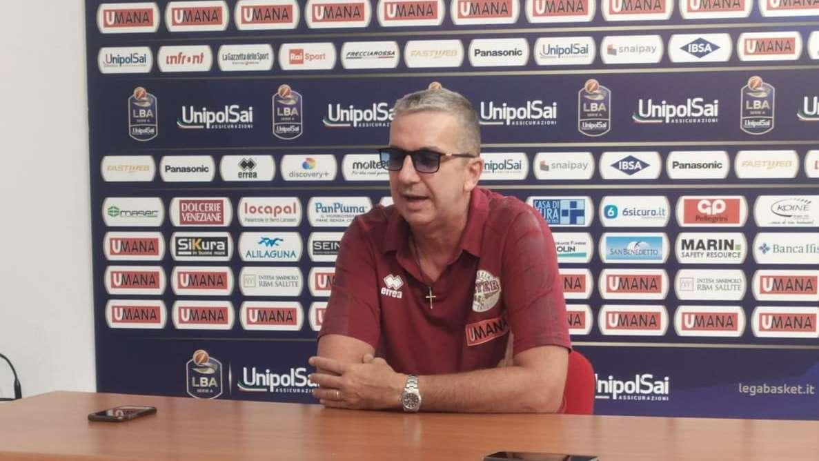De Raffaele: "Domenica sarà un'altra partita importante del nostro campionato, dovremmo affrontarla con l'attitudine e la solidità mostrate nell'ultimo periodo"