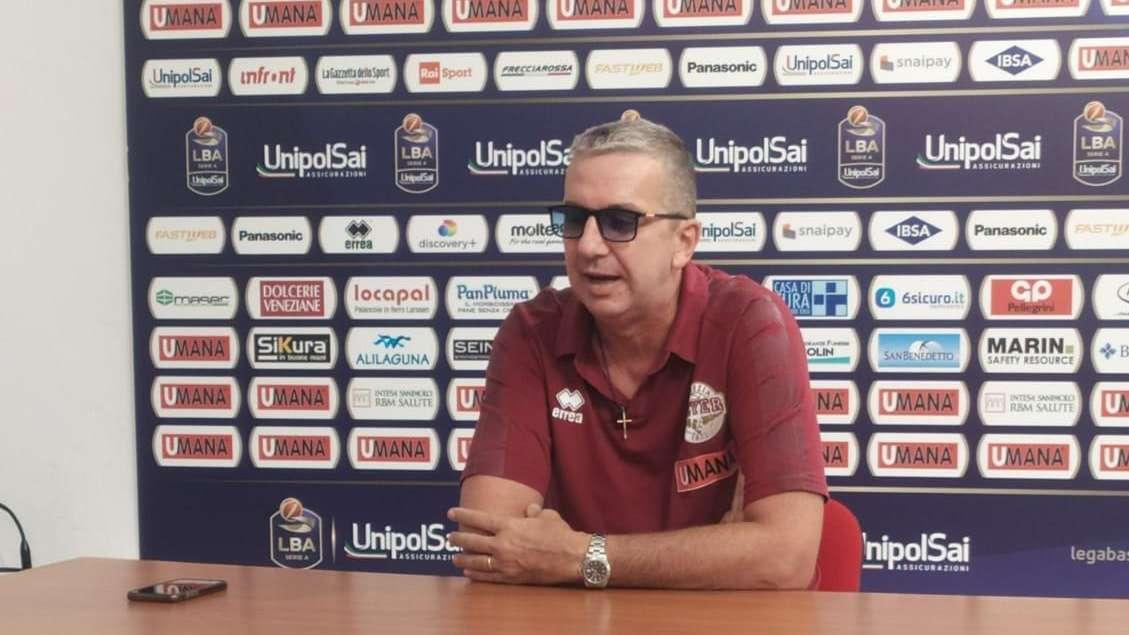 De Raffaele: "contro la Virtus Bologna abbiamo giocato da vera squadra"