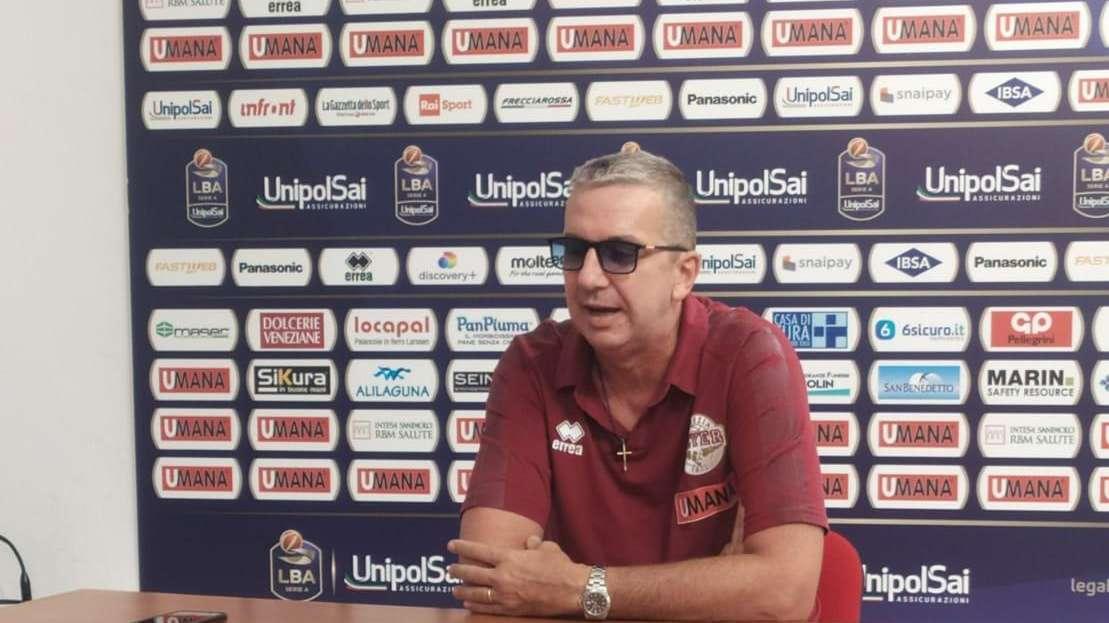 De Raffaele: "A Reggio Emilia servirà grande attenzione, cercando di controllare il ritmo della partita"