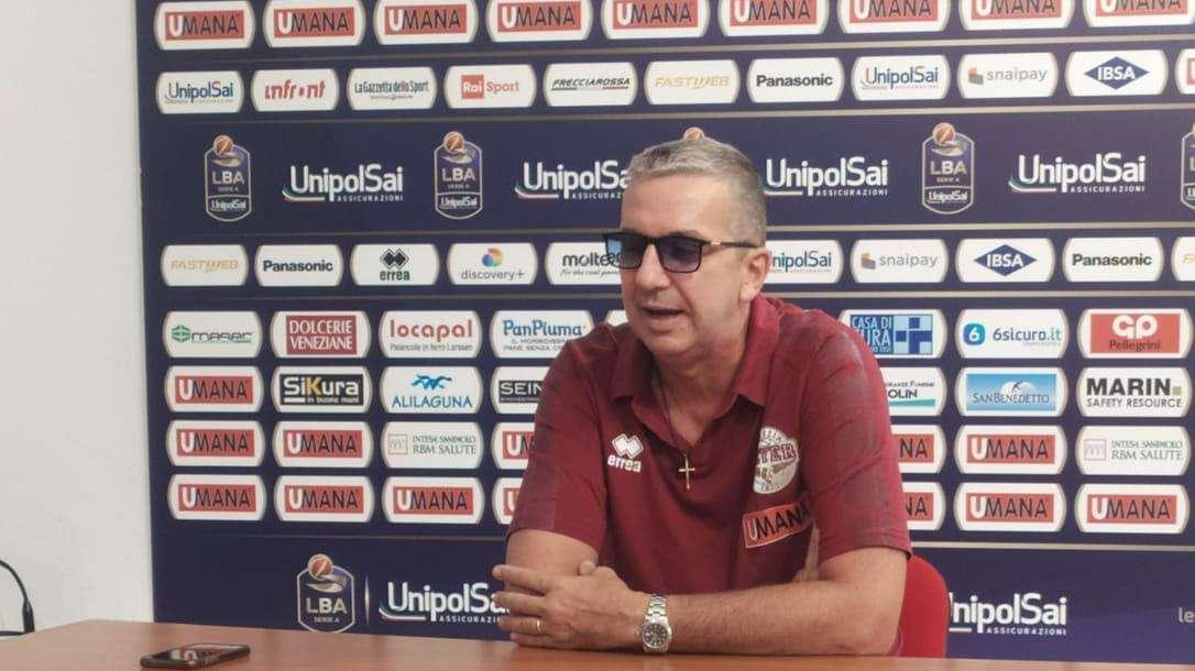 De Raffaele: "Questa sera abbiamo mostrato una difesa molto modesta"