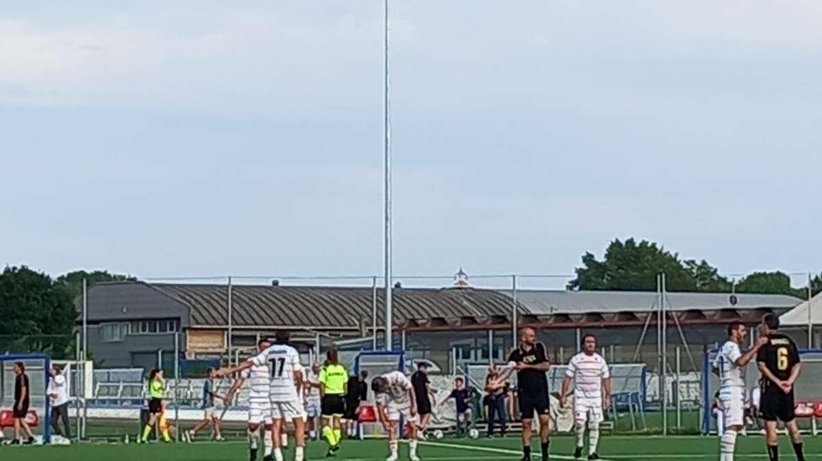 Venezia Legends White - Venezia Legends Black, primo tempo da 4-2, Schowch sugli scudi