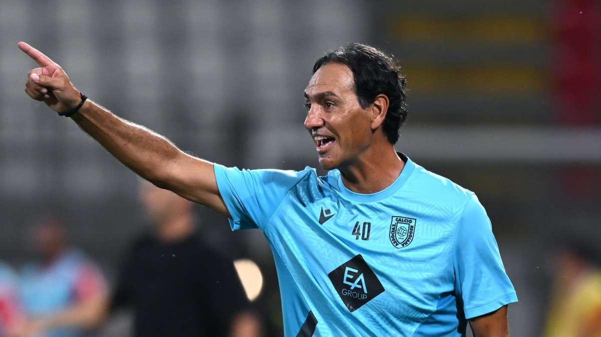  Reggiana, Nesta: "Venezia favorito, ma dobbiamo far punti. Playoff? Penso alla salvezza"