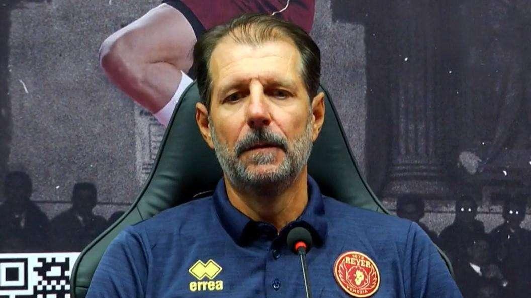 Coach Andrea Mazzon presenta la nuova stagione dell'Umana Reyer femminile