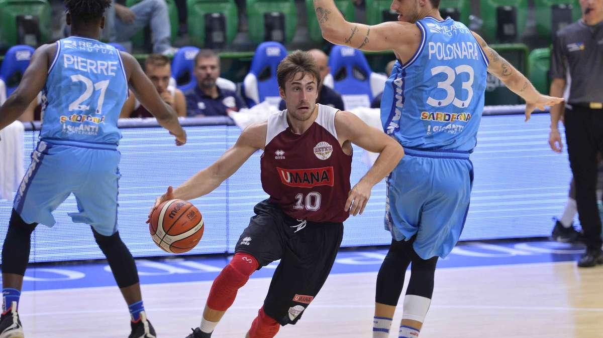La Reyer cade dopo la sosta, Varese vince 61-66