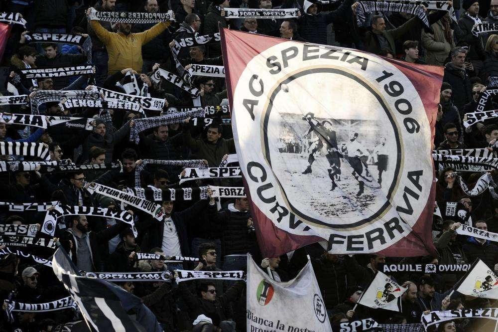 Serie B, lo Spezia batte il Benevento nel recupero: 3-1 al Picco
