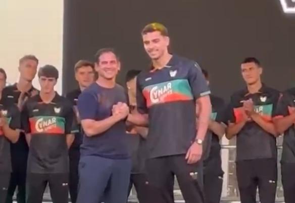 Venezia, Moreno ufficializzato durante la presentazione della prima squadra: è sul palco con i nuovi compagni