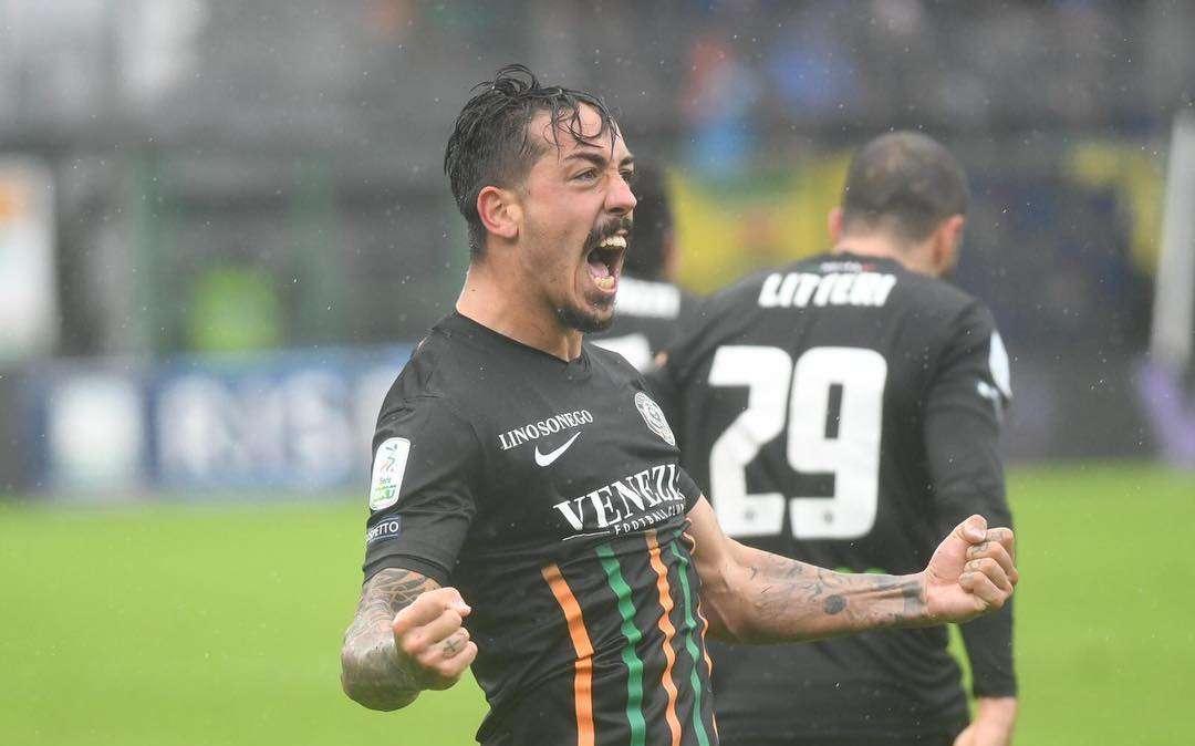 Di Mariano: "Continuiamo a giocare come sappiamo anche dopo l'espulsione"