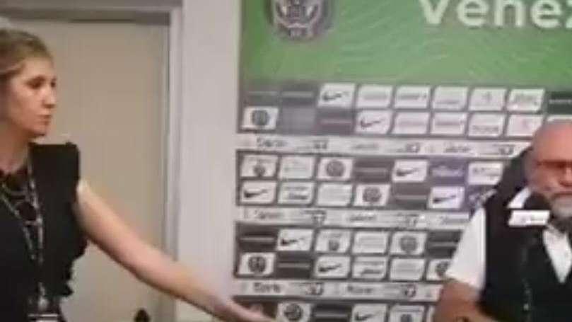 Cosmi, una furia: "Nauseato, non morirò per sti quattro scemi, giocate due partite senza senso, vedere i ragazzi singhiozzare per queste partite inesistenti mi fa male al cuore"