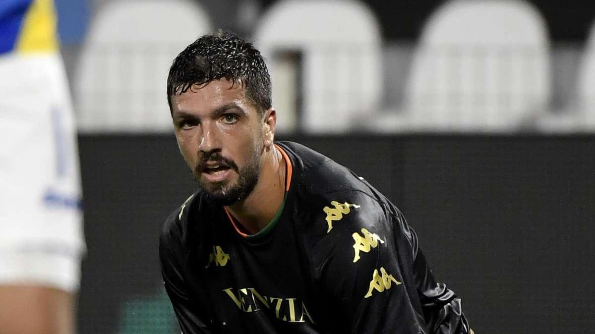 Si sblocca Forte con la maglia del Benevento, doppietta contro il Como