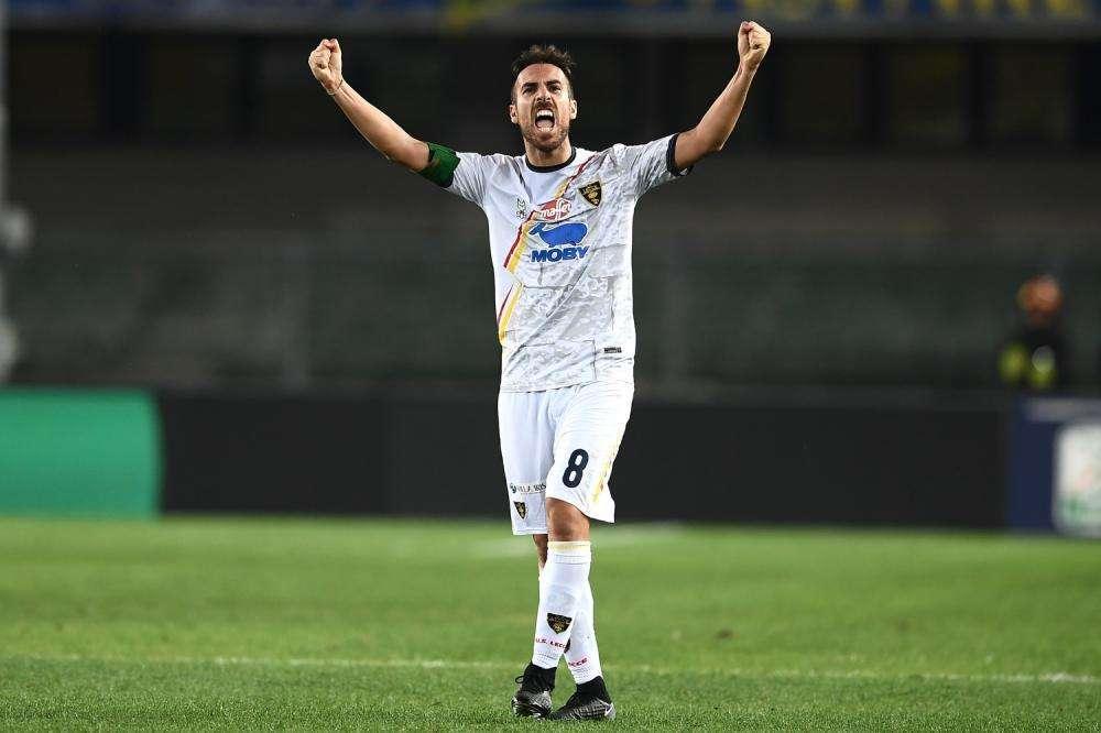 Serie B, Lecce e Salernitana travolgono Carpi e Cittadella, reti bianche tra Crotone e Cremonese