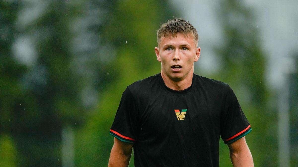 Venezia, Bjarkason operato per sports hernia bilaterale: intervento riuscito