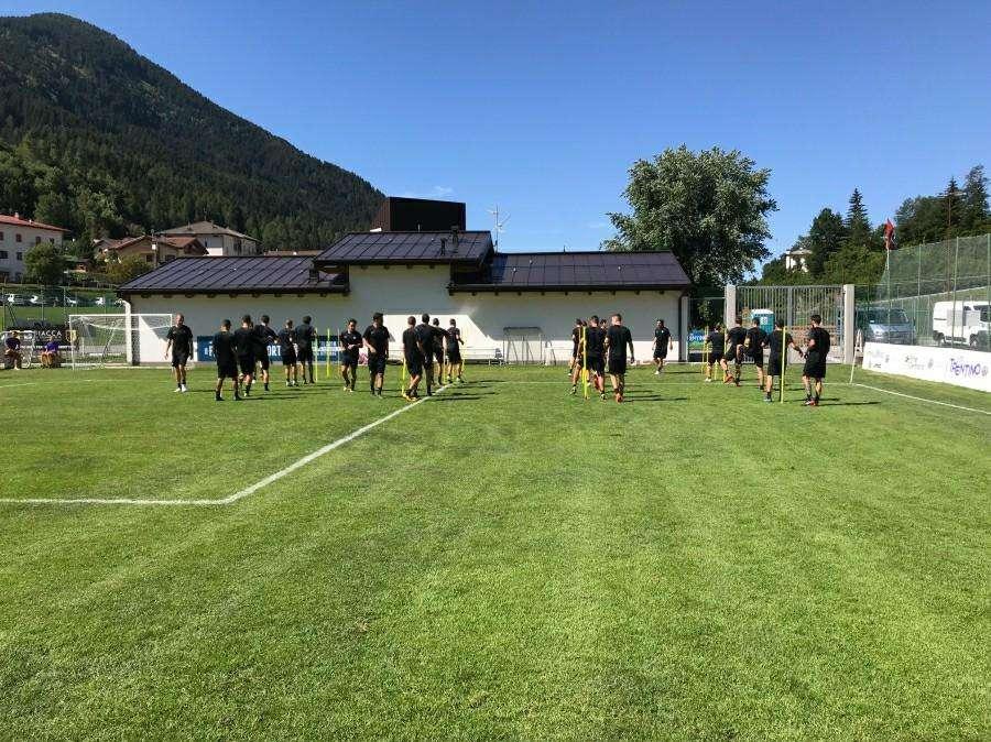 Pomeriggio di riposo per il Venezia, nutrita delegazione ai funerali di Eros Antoniazzi