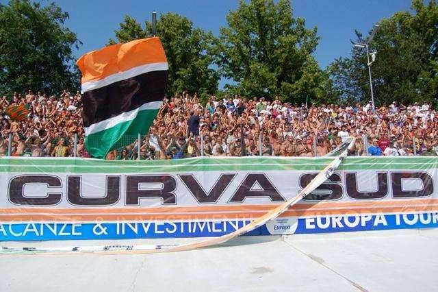 L’organizzazione Arancioneroverdi United lancia un messaggio di unità. La curva lo seguirà? 