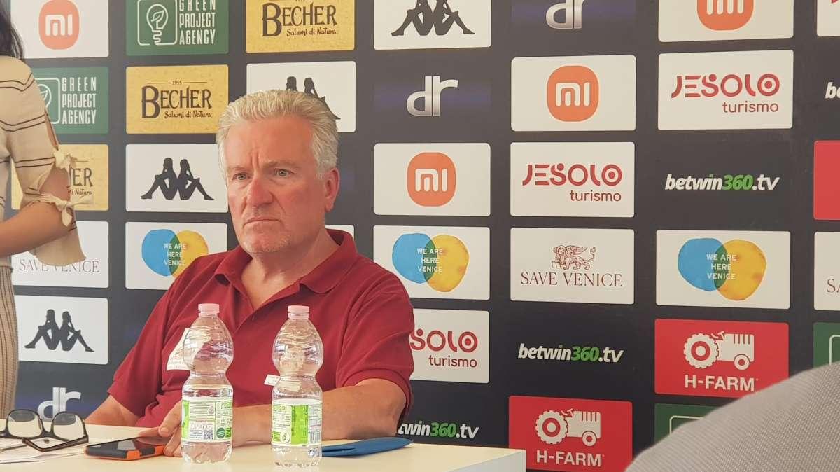 Niederauer: "Vi spiego le cessioni di Forte e Mazzocchi. Vogliamo tenere buona parte della rosa attuale anche in B"