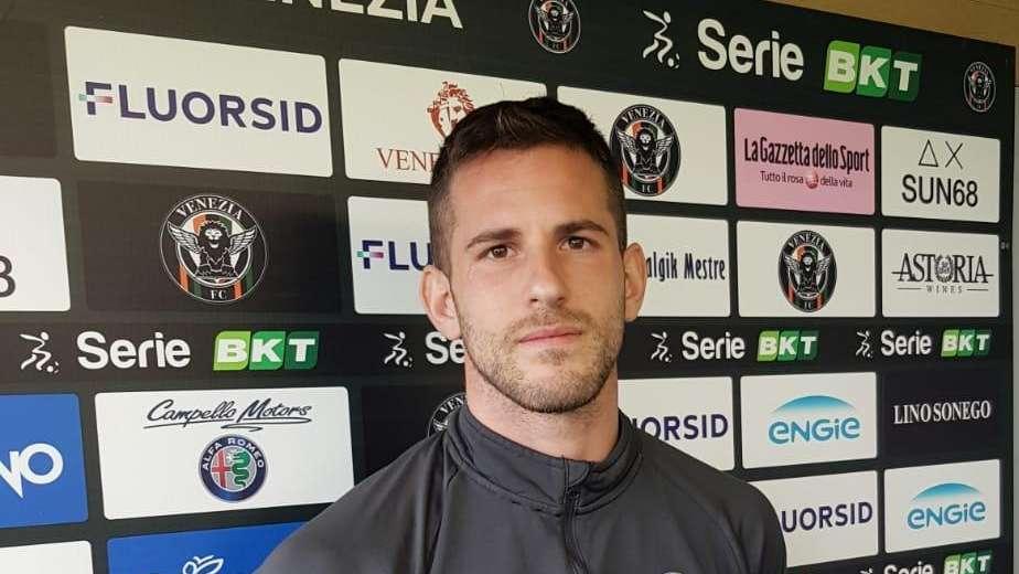 Aramu, conferenza: "Il campo più piccolo può essere un fattore, non sia però un'ossessione la vittoria in casa"