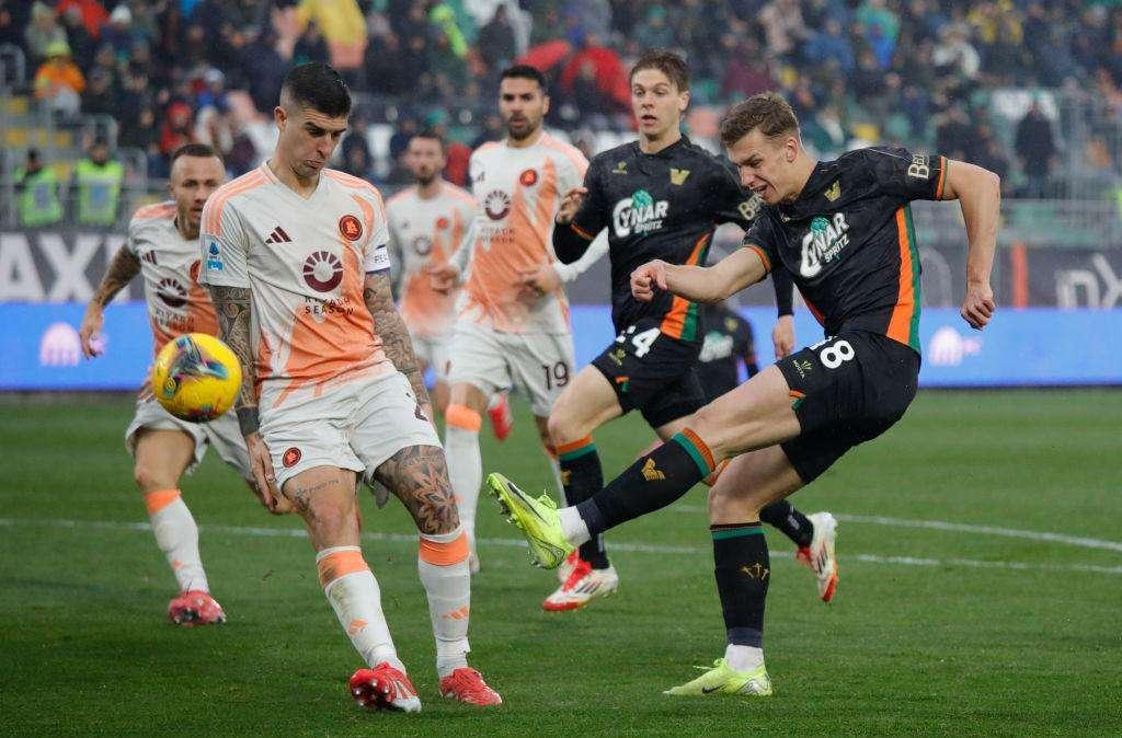 (VIDEO) Venezia-Roma 0-1, ai giallorossi basta un rigore di Dybala