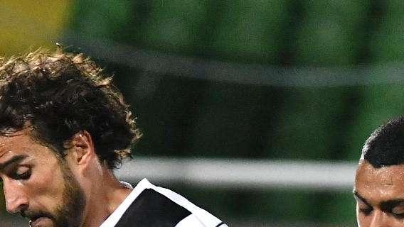 Bari, Cheddira eletto 'calciatore del mese' dall'AIC. "Emerso un istinto letale da goleador"