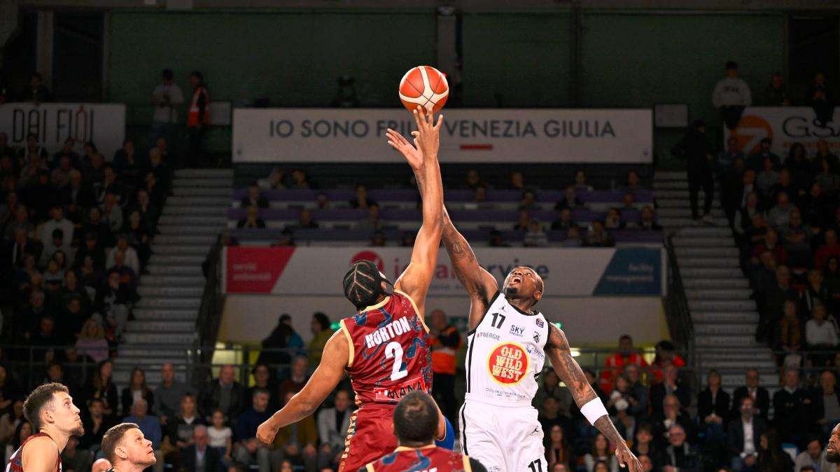Apu Udine-Reyer 87-94, LE PAGELLE: Wiltjer decisivo, Horton da doppia doppia