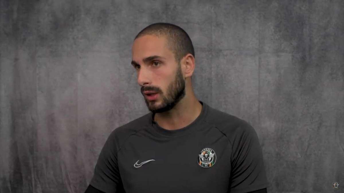 Lezzerini: "Vi racconto il passaggio dal muro dietro al negozio di mamma al calcio professionistico. MTV? Esperienza che non rifarei, eravamo considerati attori dall'esterno"