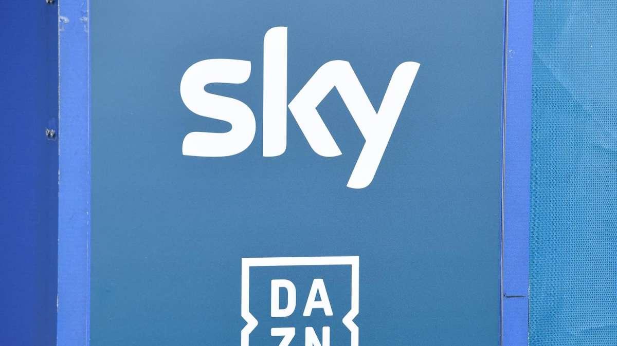 Serie A, prove di intesa tra Sky e Dazn per la trasmissione del prossimo campionato