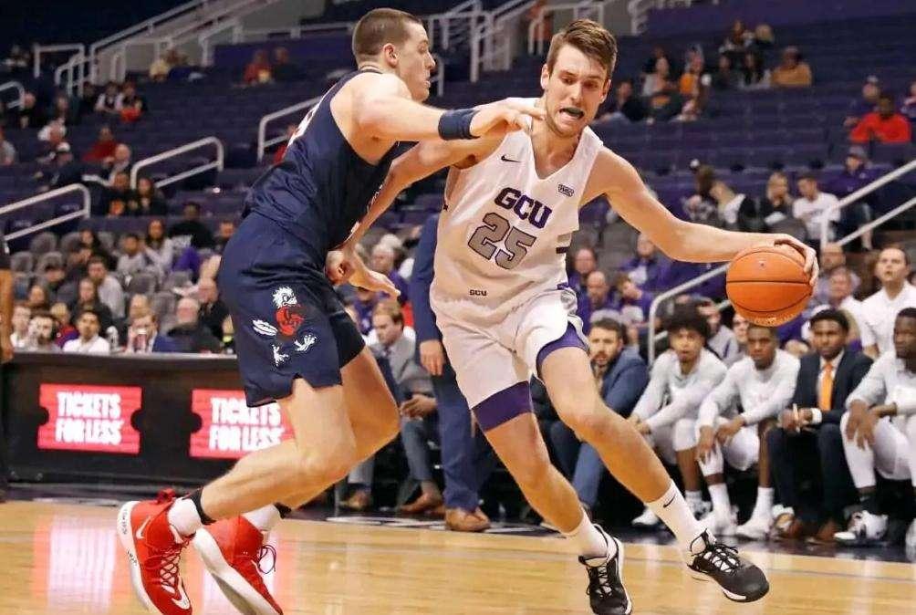 Reyer, Lever: giovanili, NCAA, nazionale. La carriera dell'altoatesino