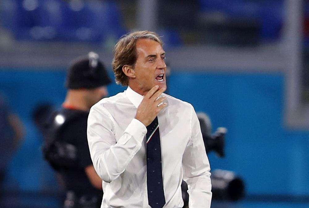 Europei - Mancini: "Fa piacere aver eguagliato un mito come Pozzo, ma lui ha i trofei importanti"