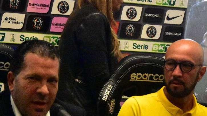 Zenga, conferenza stampa: “Non ho fatto nulla, merito dei calciatori”