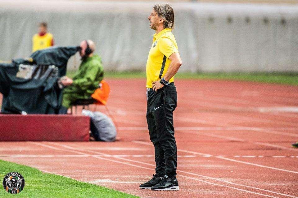Vecchi: "Ne usciremo solo se saremo tutti uniti, ho cambiato moduli per mettere i giocatori nelle posizioni migliori"