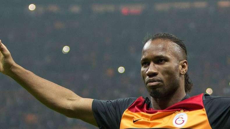 Venezia, maglie in Edizione Limitata con il Marchio Team Drogba All'Asta per We are here Venice