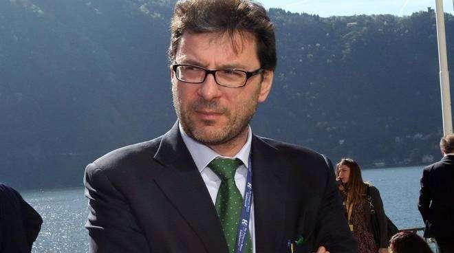 Giorgetti: "Attenderemo ancora qualche giorno, poi il governo valuterà la situazione"