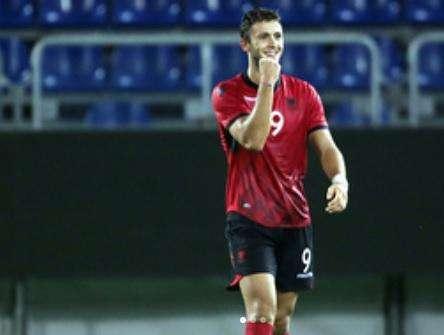 Vrioni: "Segnare per il paese dei miei genitori è un'emozione unica, ora voglio dare una gioia ai tifosi del Venezia"