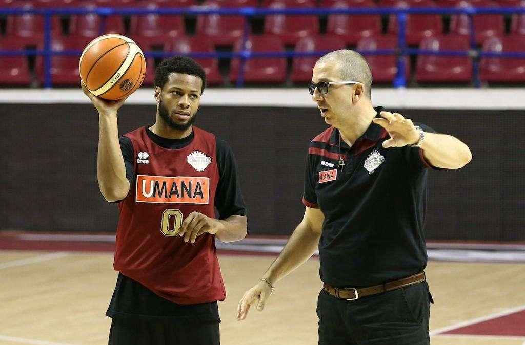 Nessun problema per la Reyer, Cantù capitola per 71-93