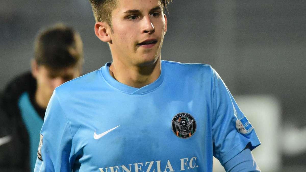 Vicario vince l'Europa League: la Serie C lo celebra ricordando i suoi anni a Venezia