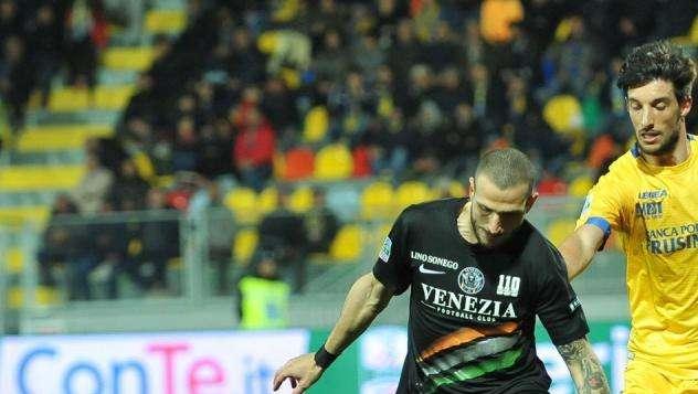 Infiammazione al menisco per Litteri, nessuna operazione, ma ci vorrà qualche giorno affinchè scompaia