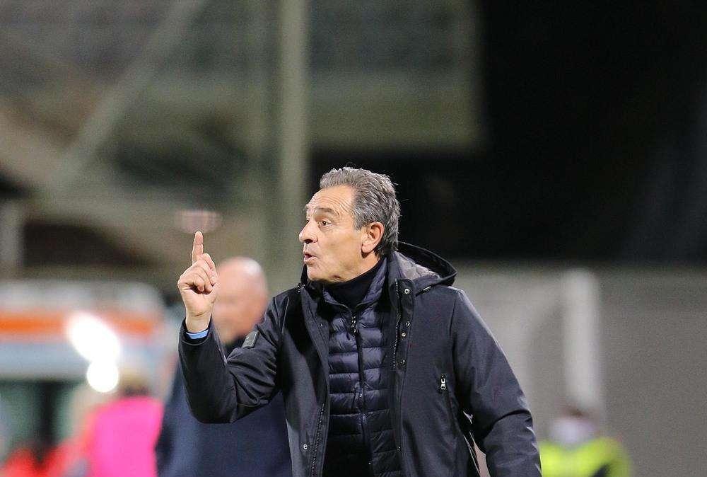 Prandelli commosso alla camera ardente di Rossi: "Non ho parole"