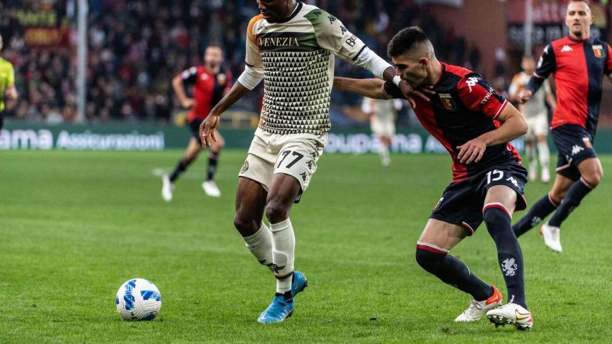 Tre spunti su Genoa - Venezia: quell’irrimediabile voglia che arrivi il novantesimo