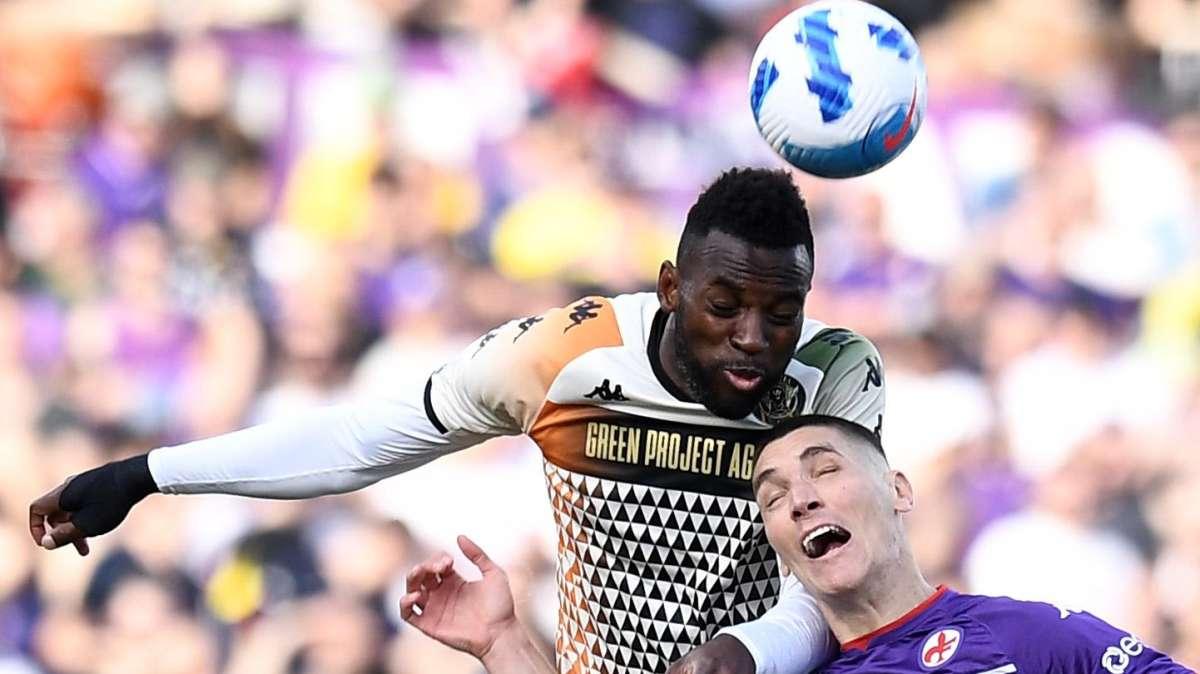 L'ex Venezia Nsame lascia subito l'Italia: passa al Legia Varsavia