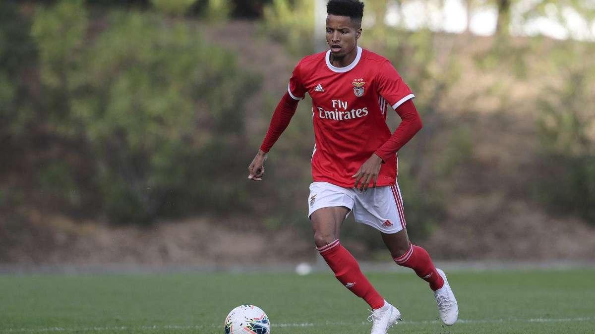 Colpo a sorpresa: dal Benfica arriva il terzino destro Ebuehi