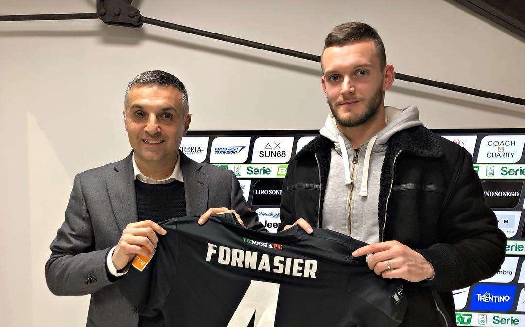Fornasier: "L'esperienza all'estero mi ha fatto diventare uomo subito, mi metto a disposizione per dare una mano a un reparto già forte"
