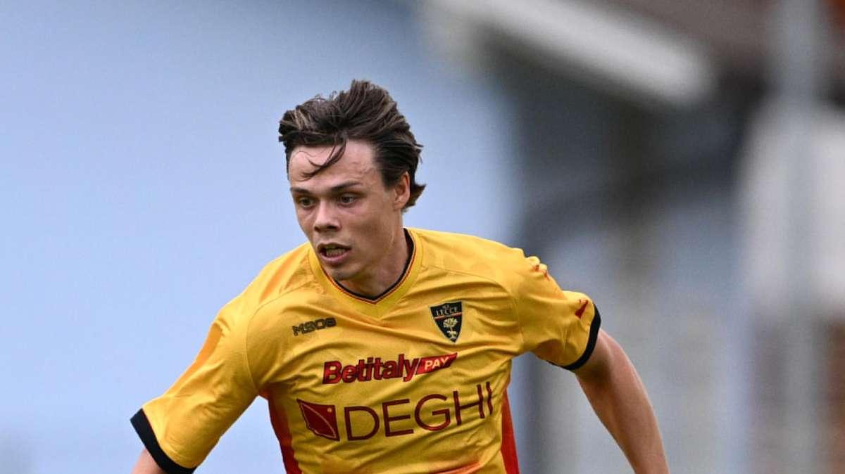 Novità di mercato da Lecce: Helgason pronto a firmare un accordo con il Venezia per la prossima stagione