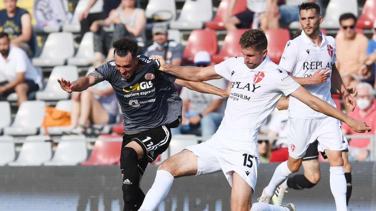 L'Alessandria batte ai rigori il Padova e ottiene la promozione in Serie B