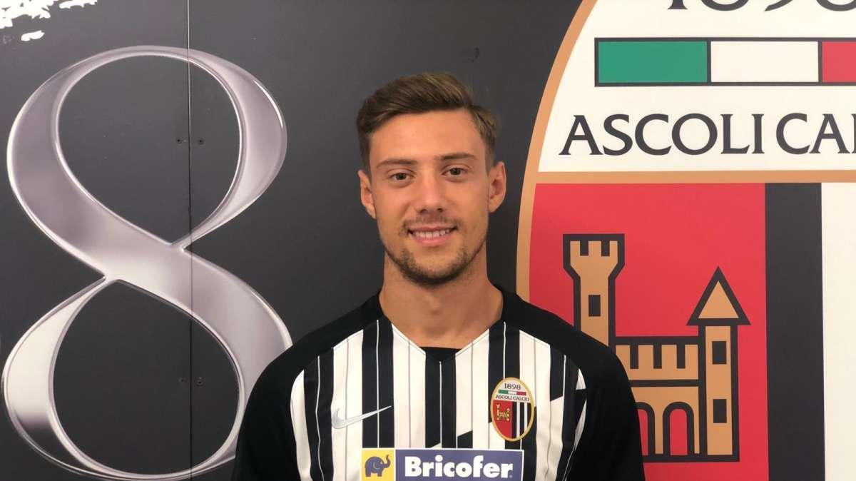 Ascoli contro il Venezia senza Buchel e Corbo per squalifica